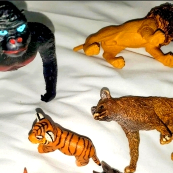 : lot of 24 Schieich T.M, tree house kids, happy kin, funrise,battat Figure Toys - Picture 8 of 14